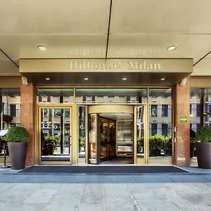 Hilton 4*, Milano Italien