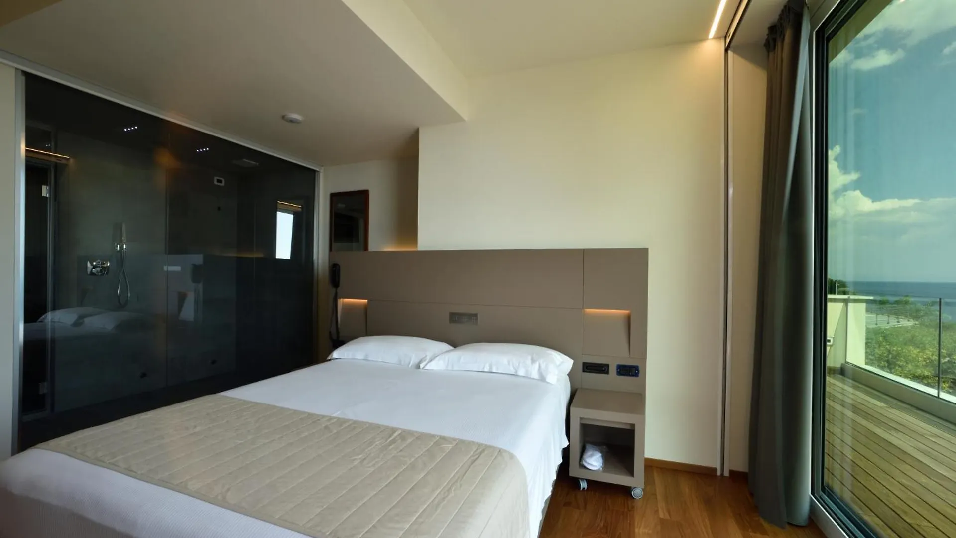 ***  Hotel Le Roi Varazze Italy